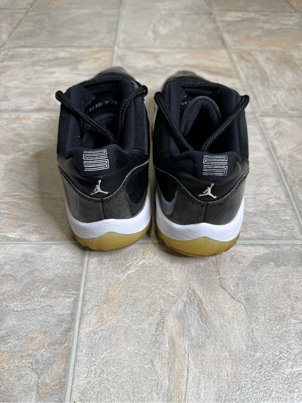 Air Jordan 11 Low Barons Mens Shoe Size 9.5 Black 528895-010 Preowned